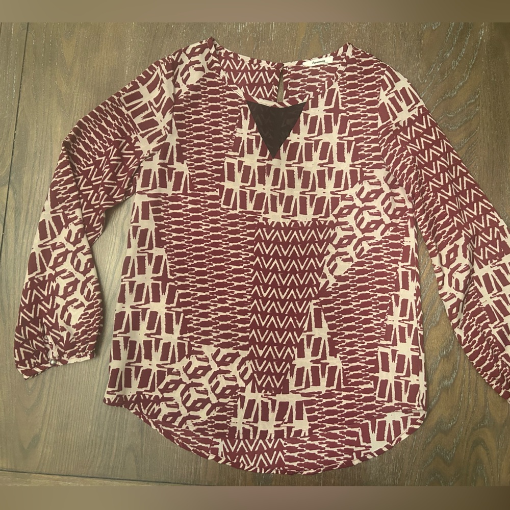Patterned blouse geometric abstract neutral